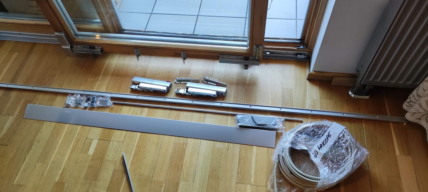 Замена дверной фурнитуры в Риге — установлены новая ручка и замок, двери работают безупречно, SIA Logu Apkope