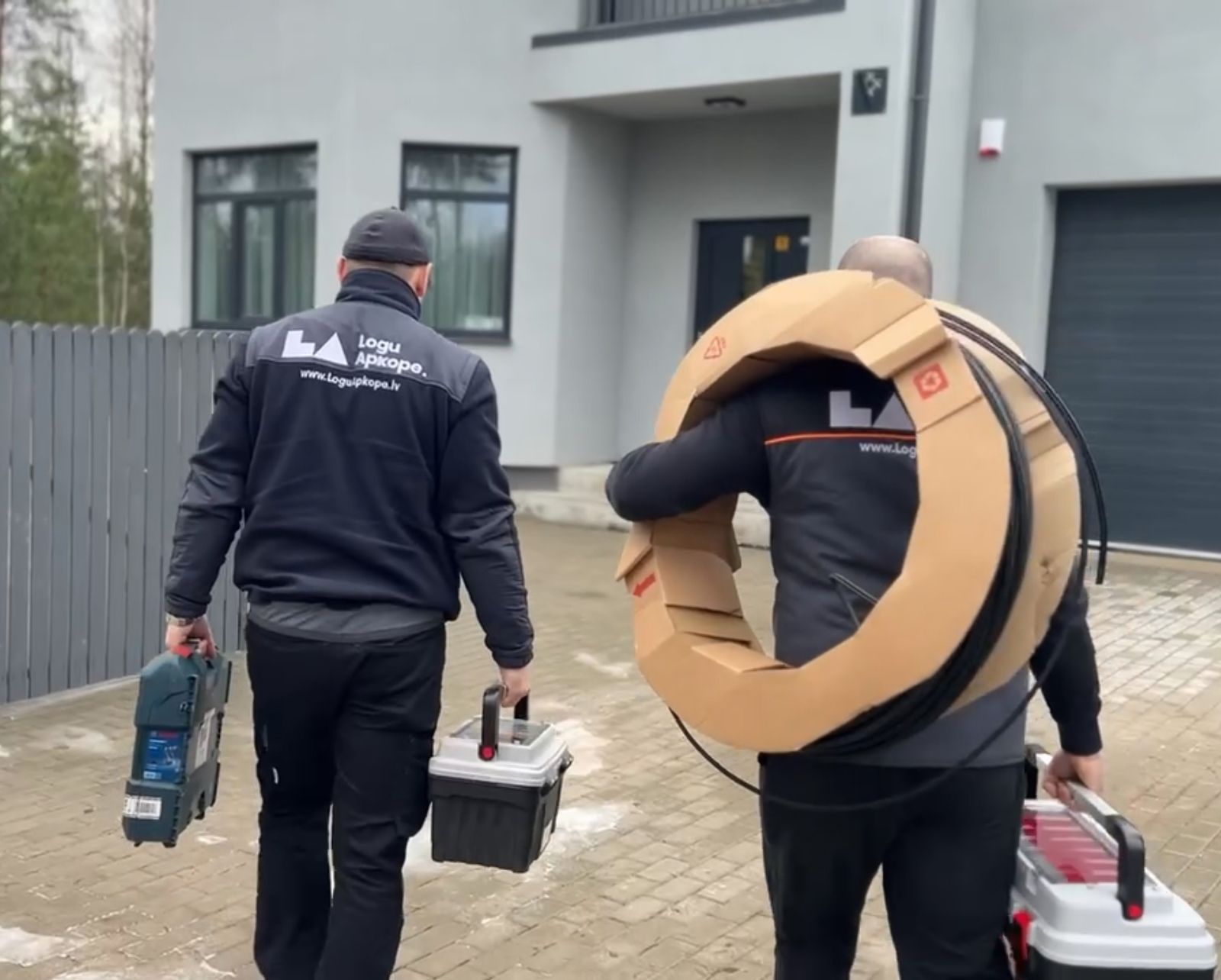 Logu blīvgumijas maiņa Rīgā — SIA Logu Apkope